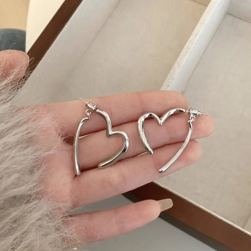Heart Drop Earrings – Smooth Metal Dangle in Gold or Silver, Lightweight & Elegant - Dainty Diana