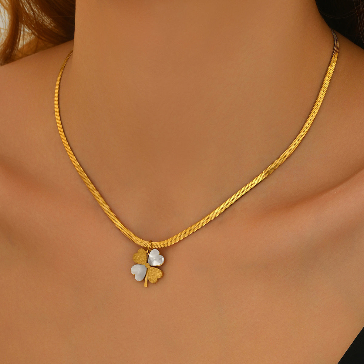 Clover Whisper Necklace